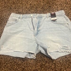 Distressed shorts